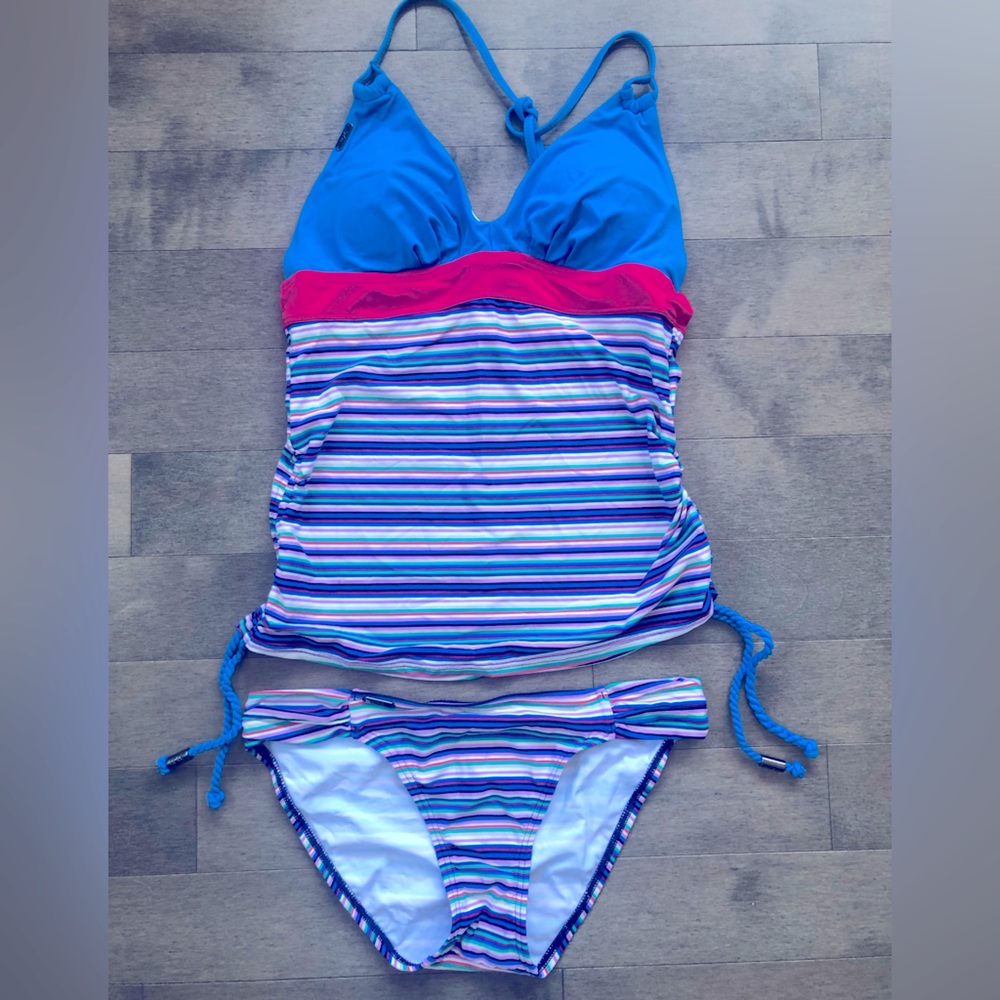 Brand new Lolë Two-piece bathing suit white, blue, pink, size medium